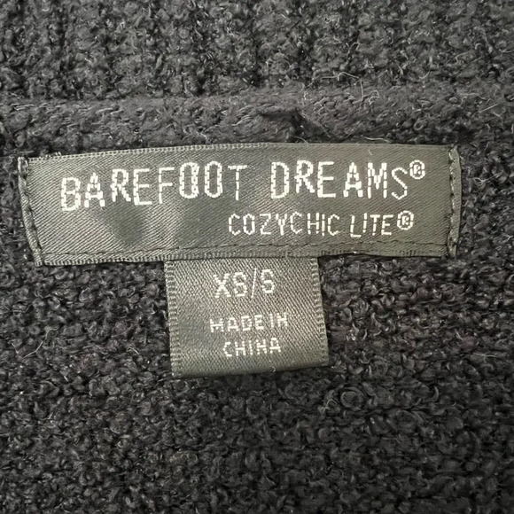 BAREFOOT DREAMS CozyChic Lite Circle Shawl Cardigan in Black - Picture 6 of 9
